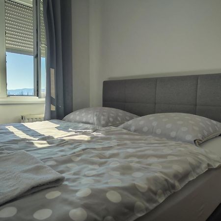 Apartman Srna 트레빈예 외부 사진