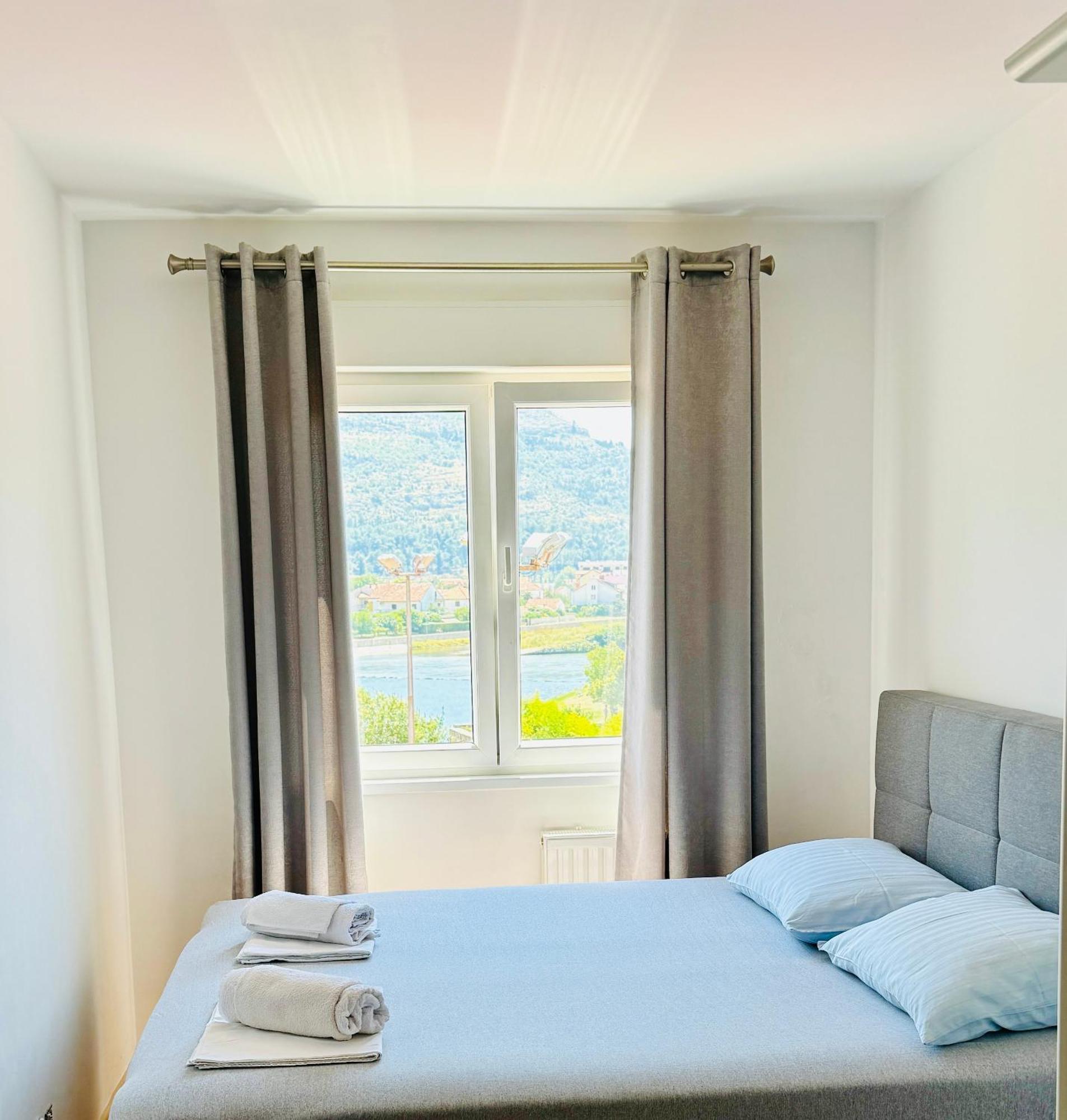 Apartman Srna 트레빈예 외부 사진